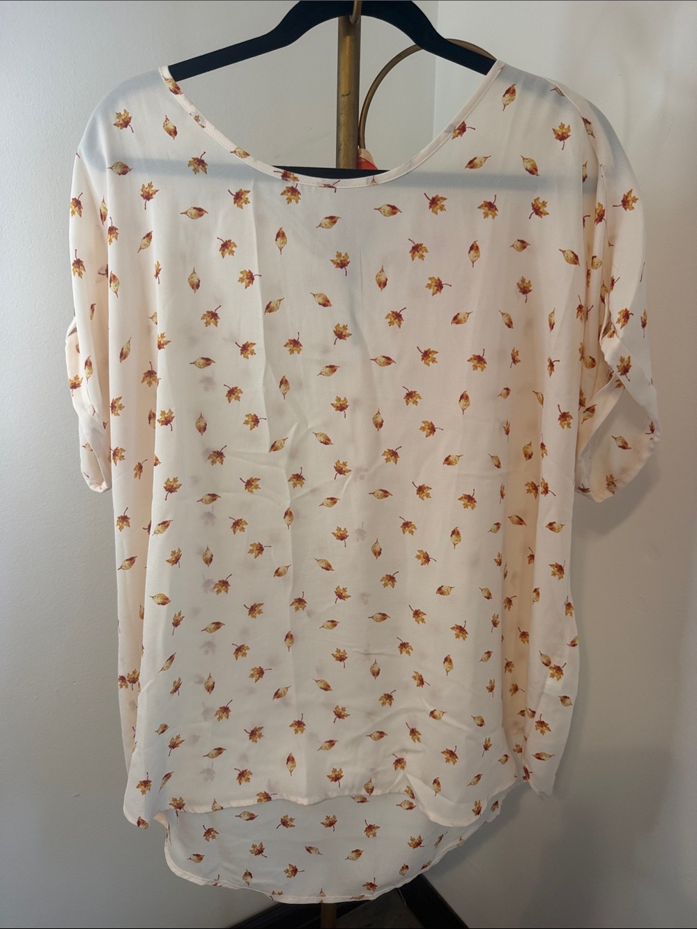 Light Cream Leaf Print Women’s Blouse